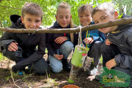 Survivalcamps sind die Gelegenheit für Kinder mal raus in die Natur zu kommen in den Sommerferien 2025 und 2024