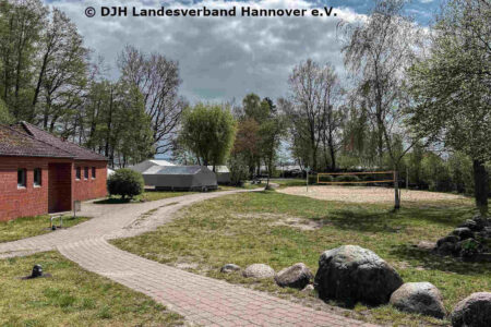 youth-hostel-mardorf-outdoor-area